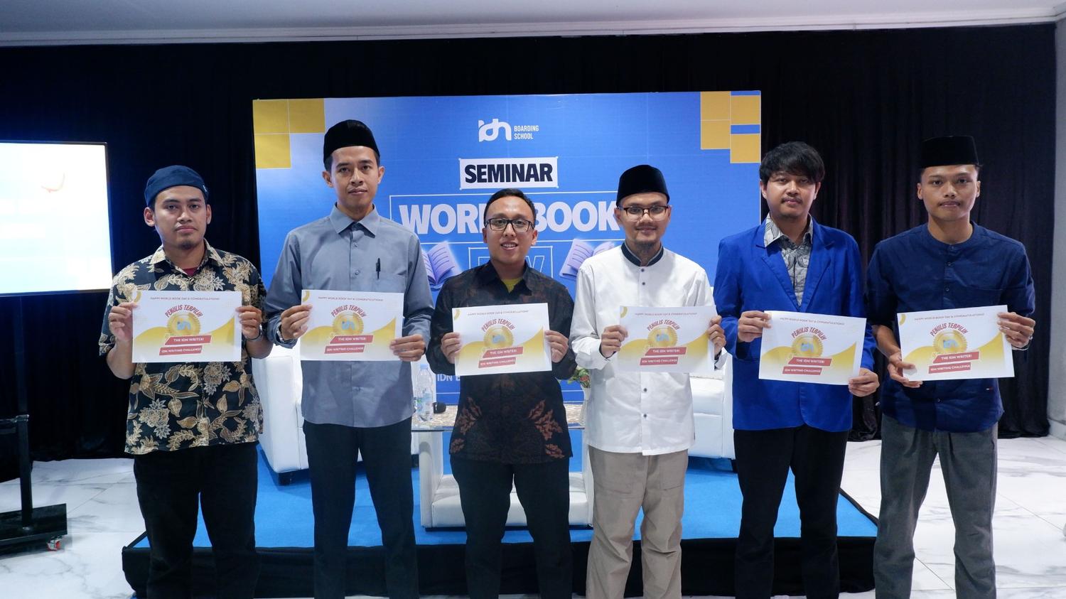 Akses Buku Gratis Lewat iPusnas: Komunitas Literasi IDN Dorong Guru dan Civitas Sekolah Aktif Baca dan Menulis