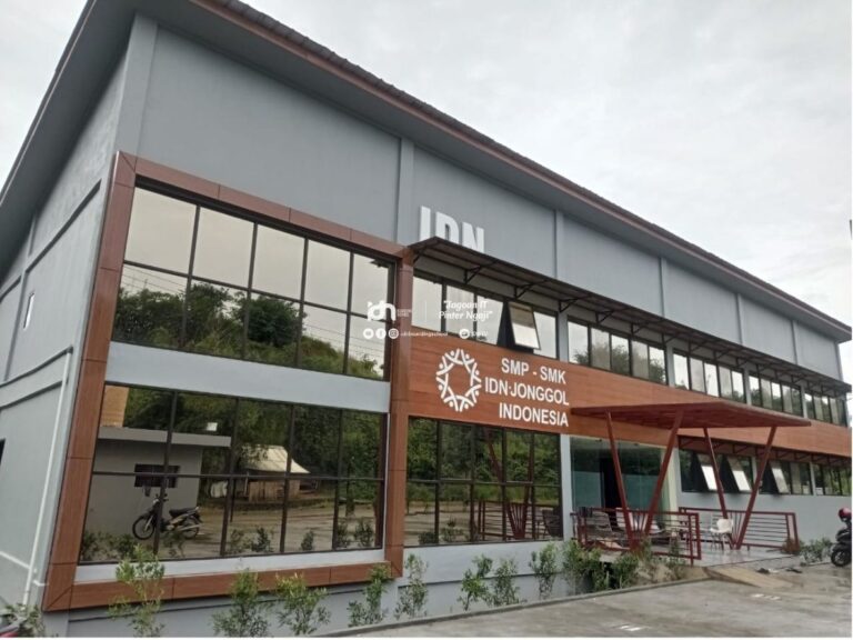 Gedung IDN Boarding School Akhwat, Sekolah berbasis IT khusus putri
