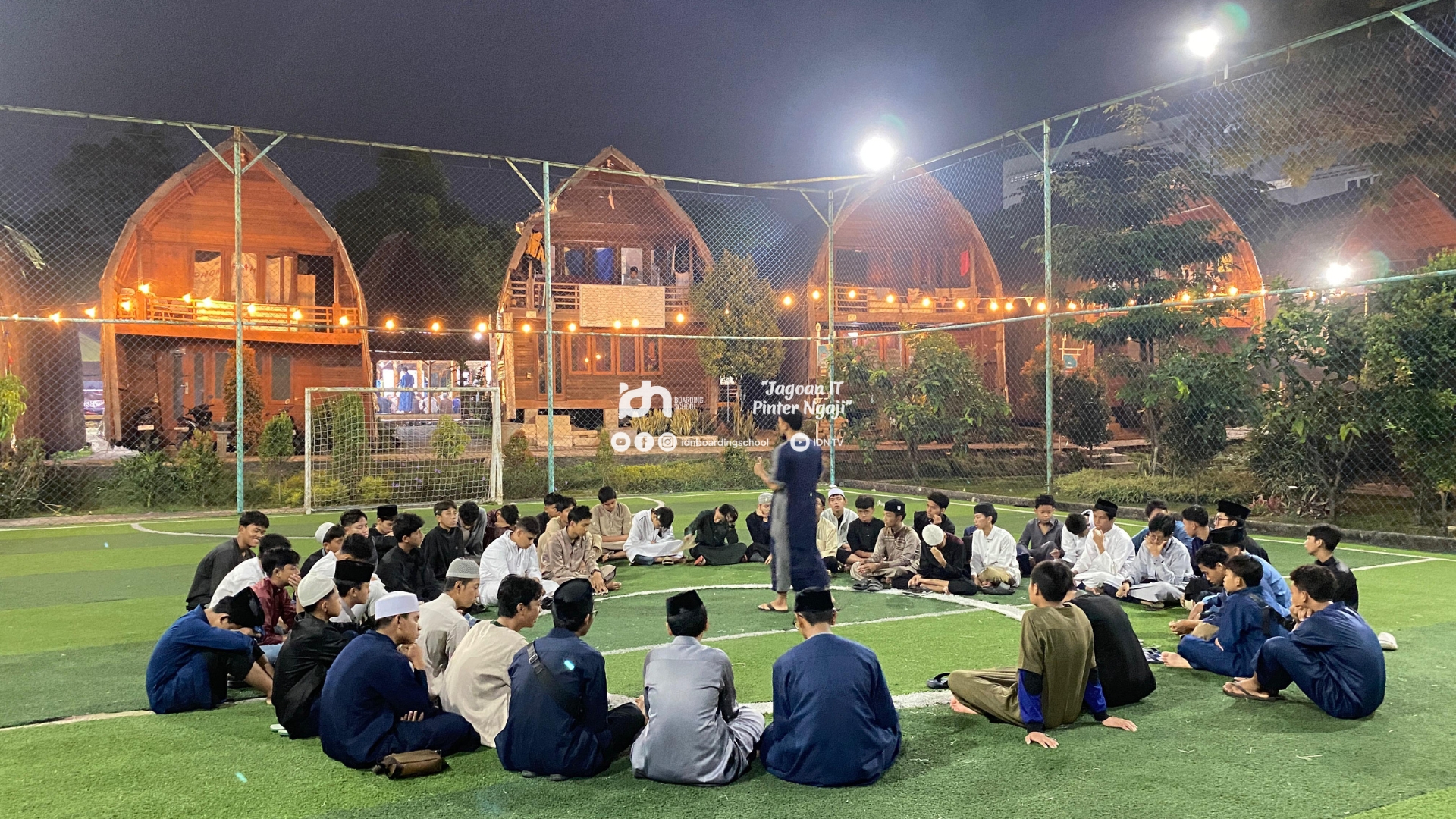 Wow! Santri Jago Ngaji dan Ngoding? Bukti Real Kejar Dunia Akhirat dari Pesantren IT Terbaik