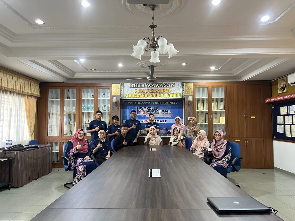 idn goes to kolej vokasional perdagangan malaysia